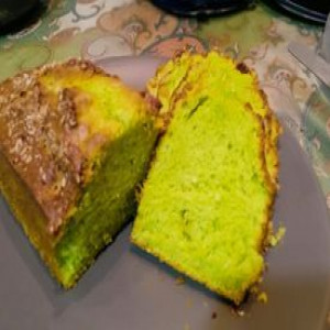 Pandan sponge cake